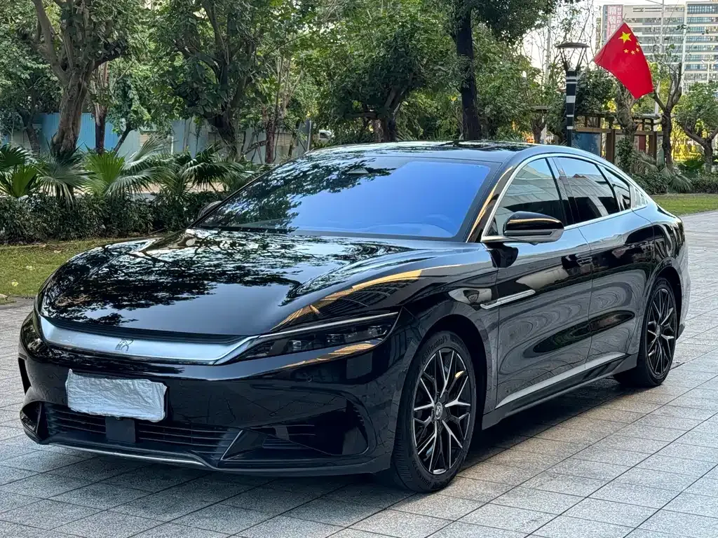 BYD Han — фото 1