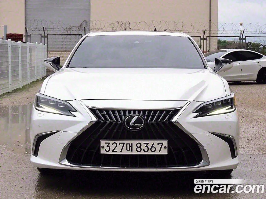 Lexus ES 2023 из KR, фото 2