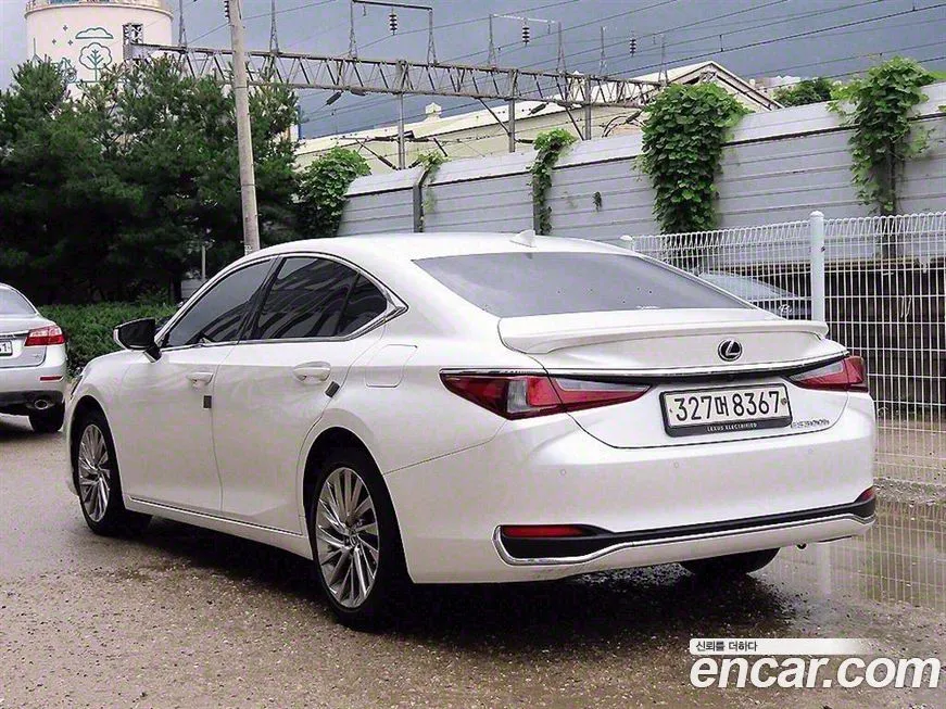 Lexus ES 2023 из KR, фото 3
