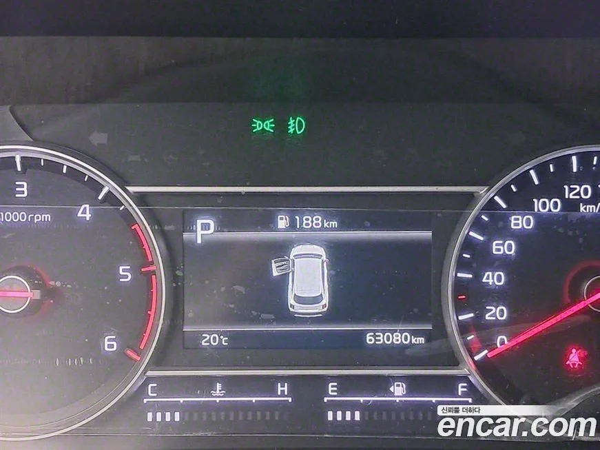 Kia Sorento — фото 8