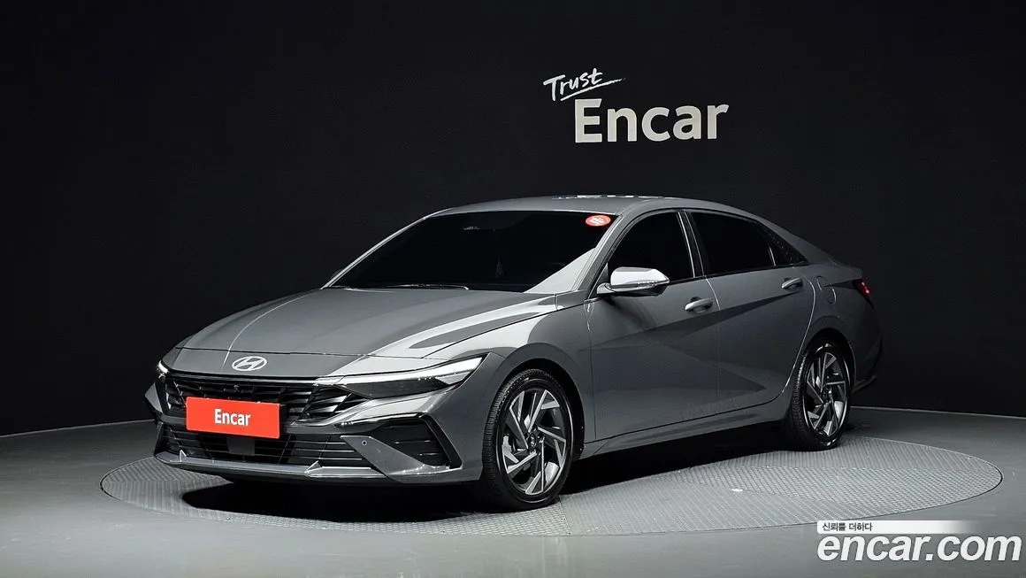 Hyundai AVANTE — фото 1