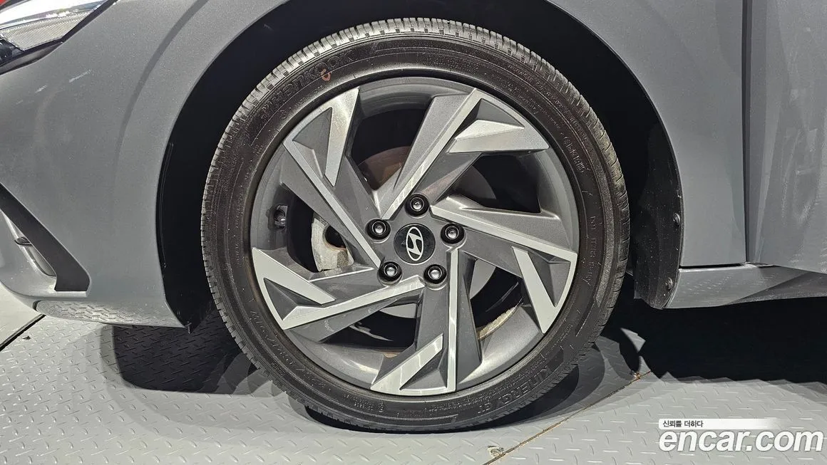 Hyundai AVANTE — фото 5