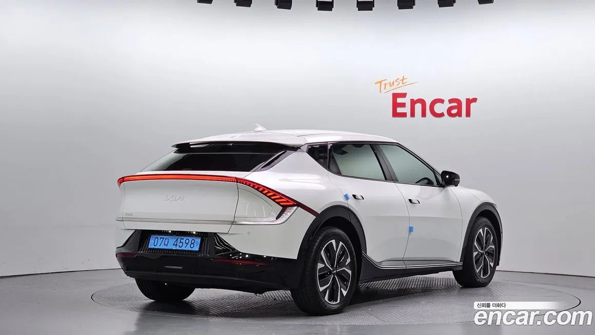 Kia EV6 — фото 2