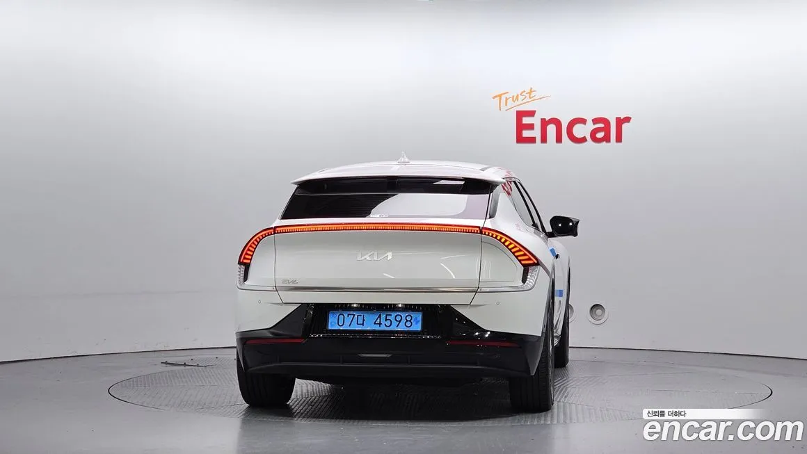 Kia EV6 — фото 4