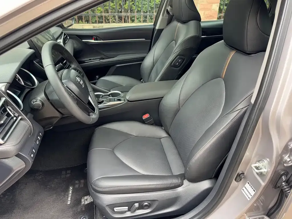 Toyota Camry 2021 из CN, фото 7