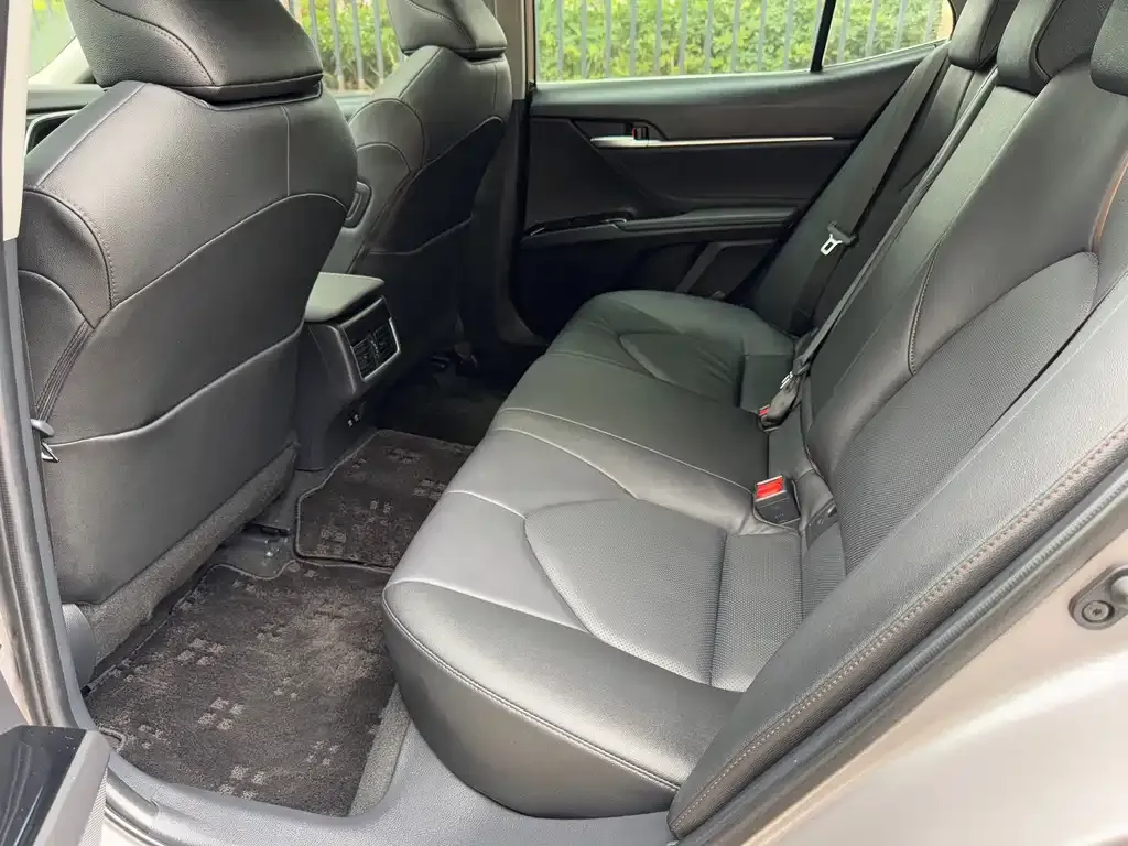 Toyota Camry 2021 из CN, фото 9