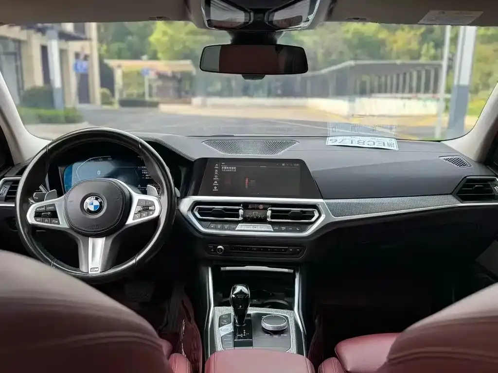 BMW 3 Series 2022 из CN, фото 9
