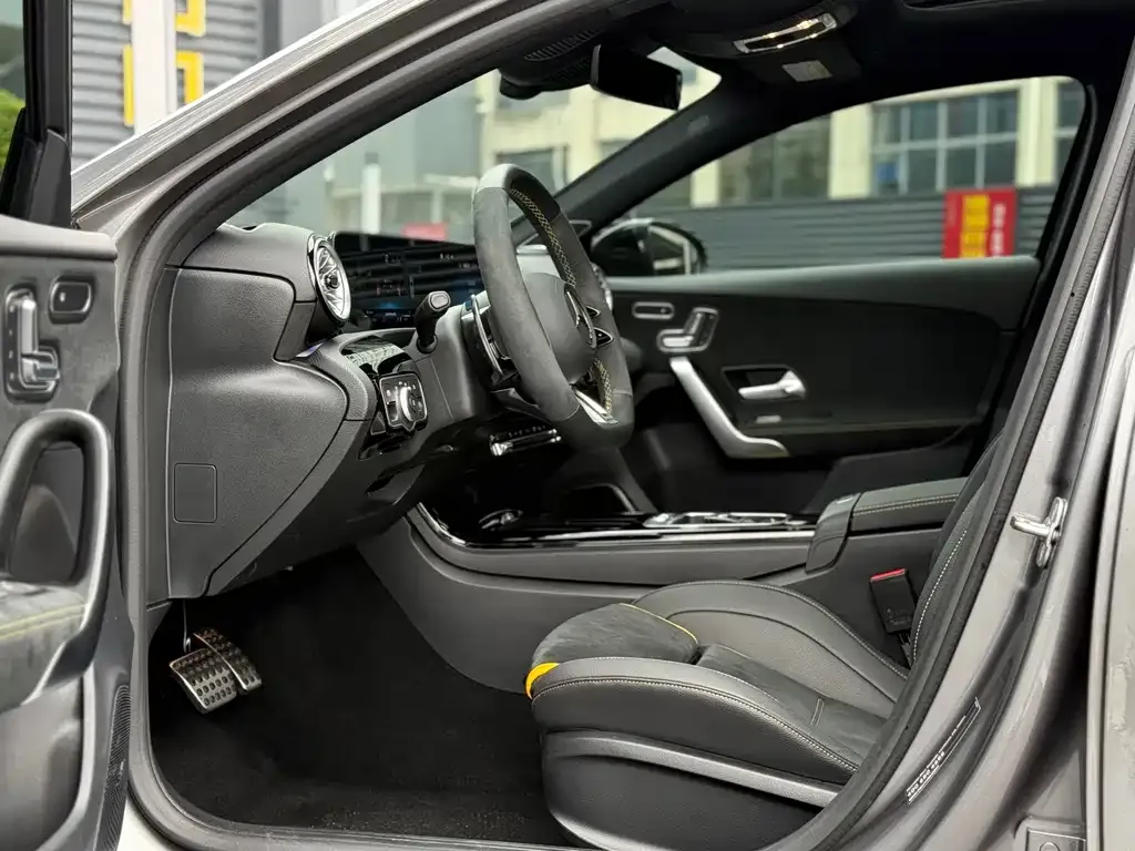 Mercedes-Benz A-Class AMG (Import) 2025 из CN, фото 7