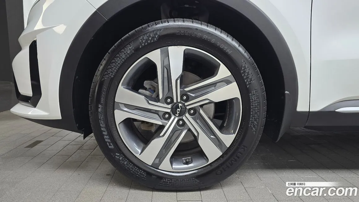 Kia Sorento — фото 5