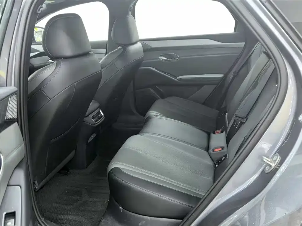 BYD Qin L 2025 из CN, фото 5