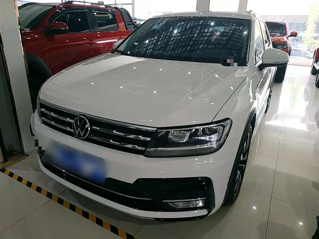 Volkswagen Tiguan L 2021 из CN, фото 1