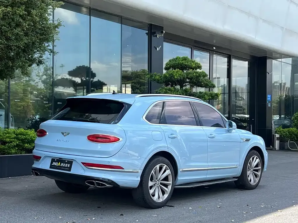 Bentley Bentayga 2021 из CN, фото 9