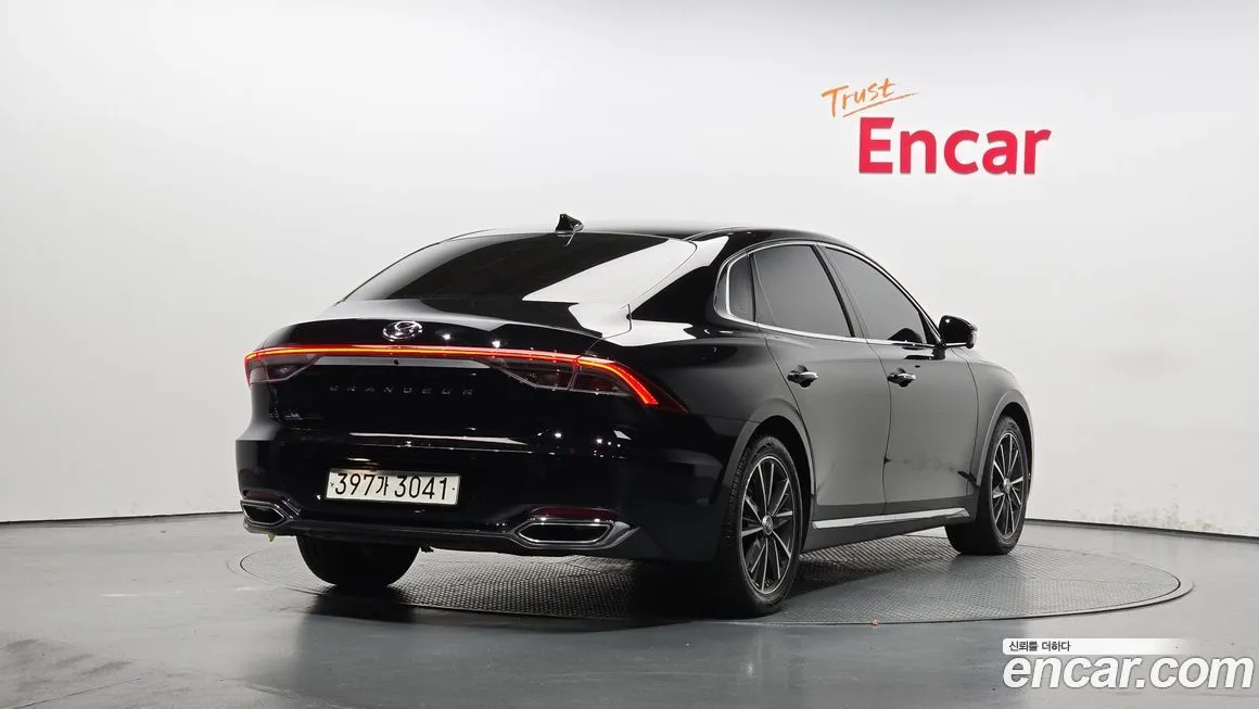 Hyundai Grandeur 2023 из KR, фото 2