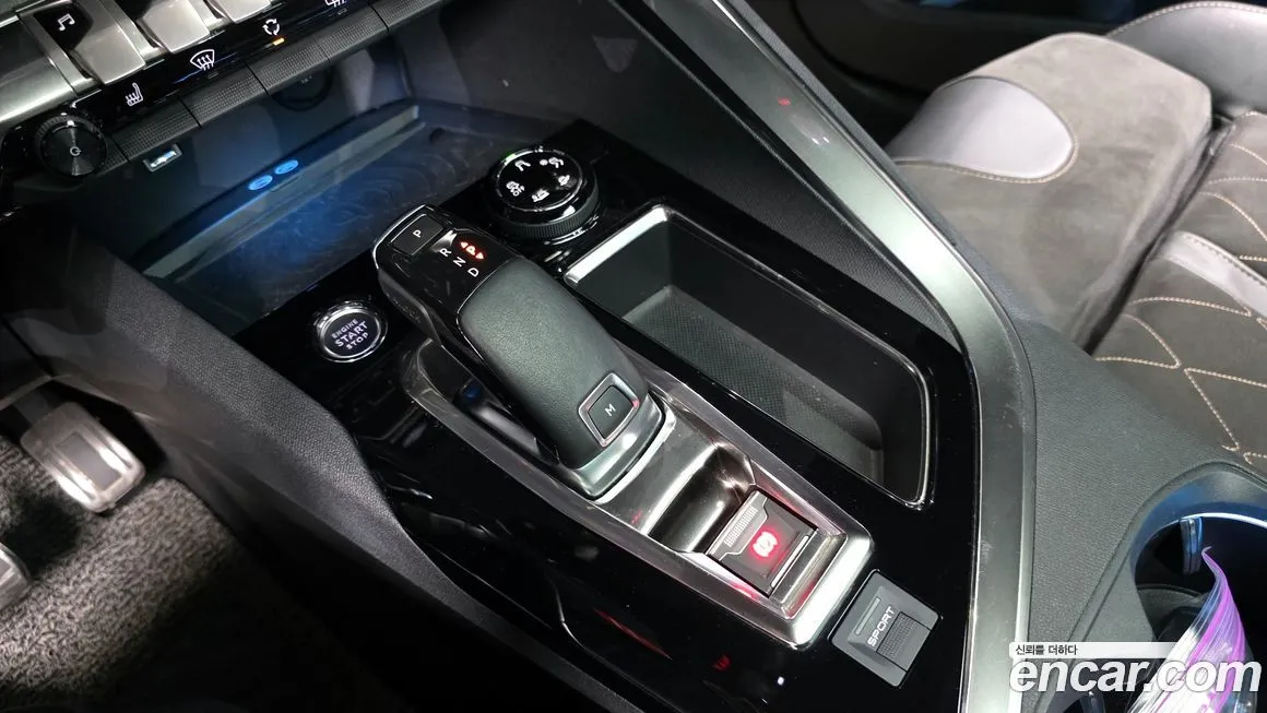 Peugeot 5008 2021 из KR, фото 9