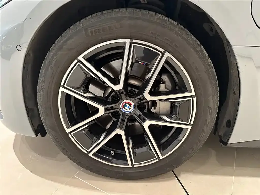 BMW i4 2022 из CN, фото 10