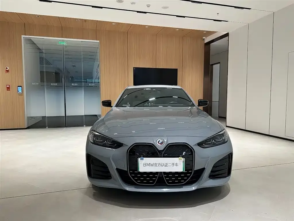 BMW i4 2022 из CN, фото 2