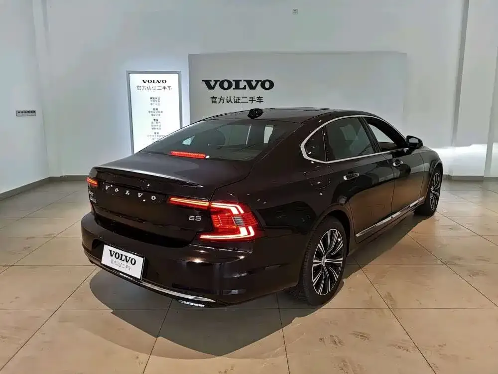 Volvo S90 — фото 3