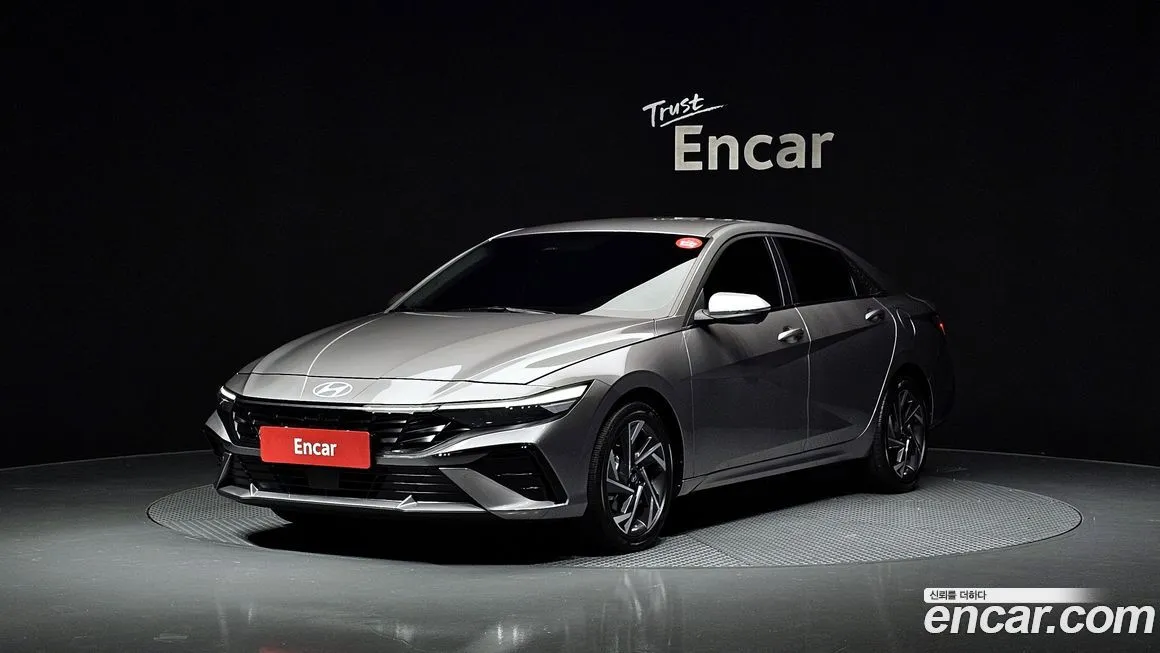 Hyundai AVANTE — фото 1