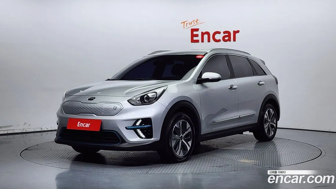 Kia Niro — фото 1