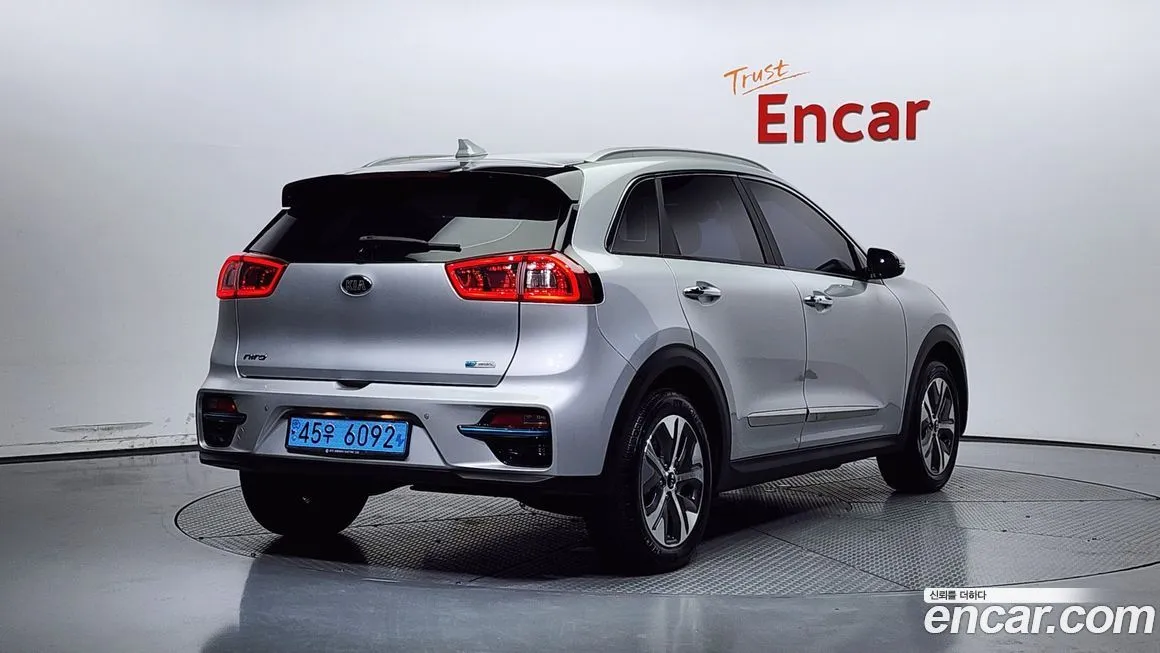 Kia Niro — фото 2