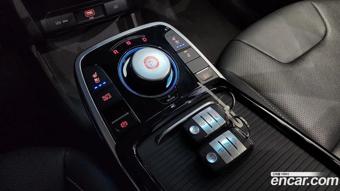 Kia Niro — фото 9
