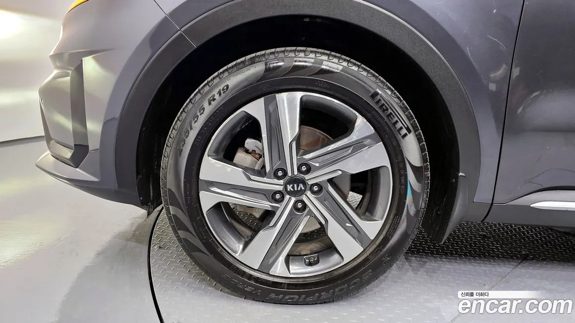 Kia Sorento — фото 5
