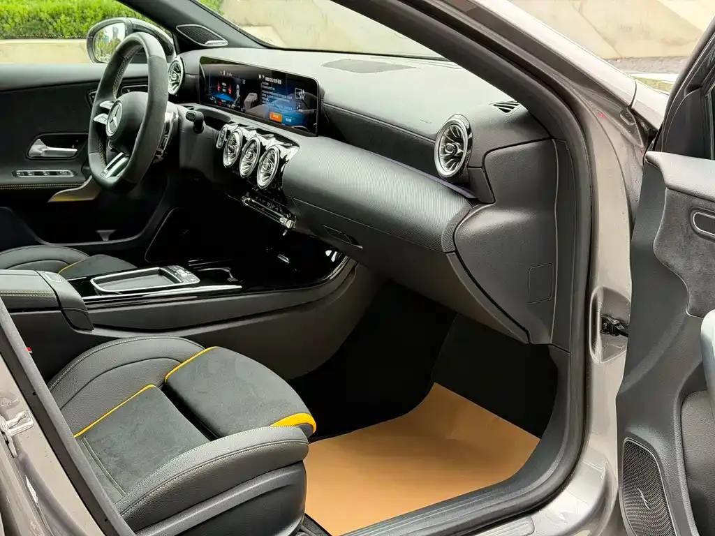 Mercedes-Benz A-Class AMG (Import) 2025 из CN, фото 8
