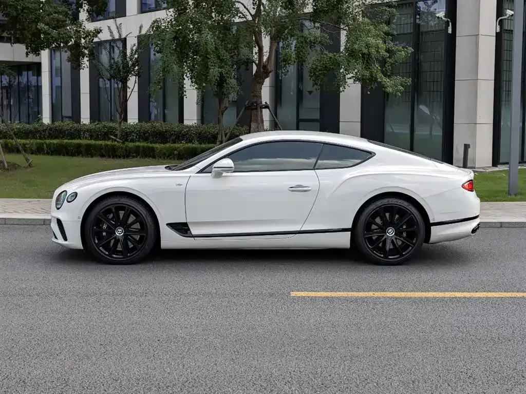 Bentley Continental 2021 из CN, фото 7