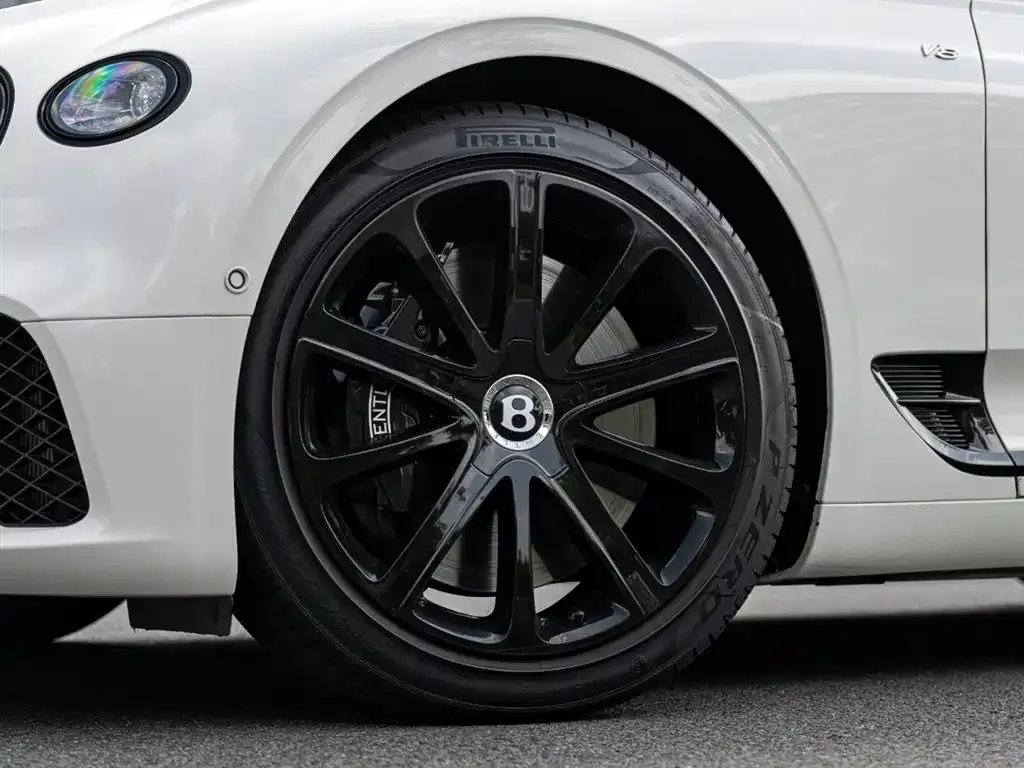 Bentley Continental 2021 из CN, фото 8