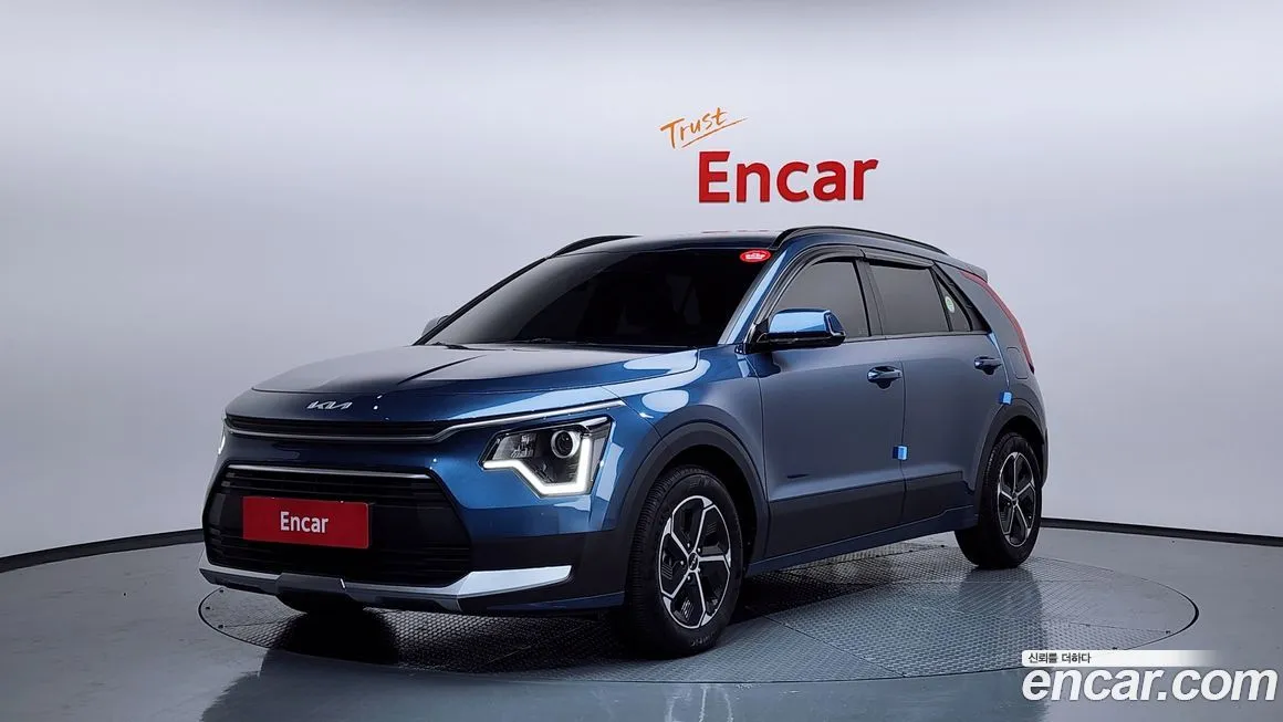 Kia Niro — фото 1