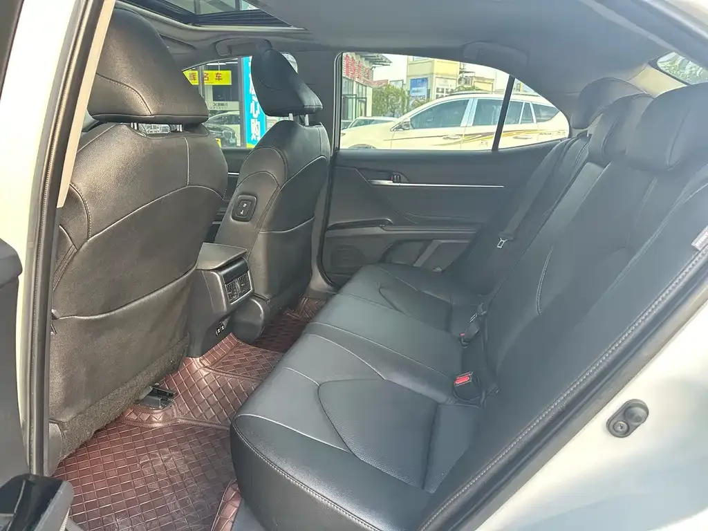Toyota Camry 2022 из CN, фото 8