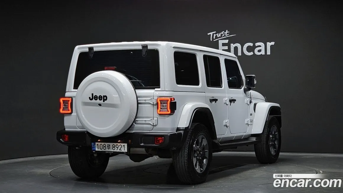 Jeep Wrangler 2022 из KR, фото 2