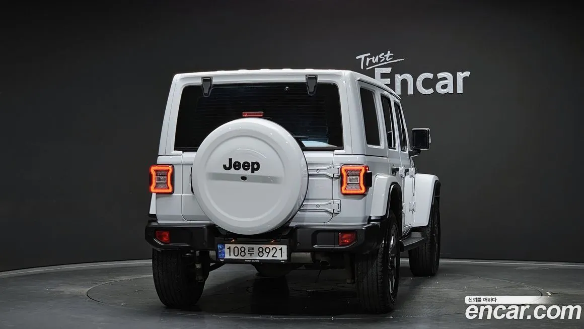 Jeep Wrangler 2022 из KR, фото 4