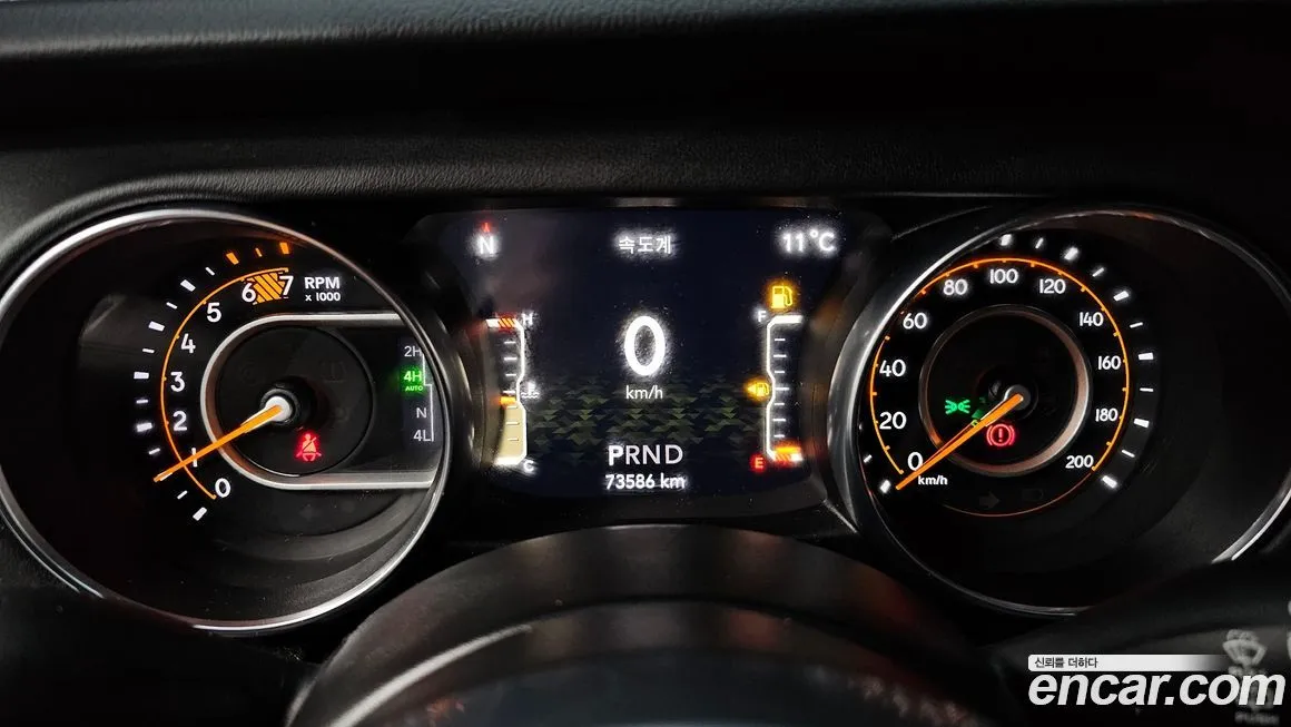Jeep Wrangler 2022 из KR, фото 8