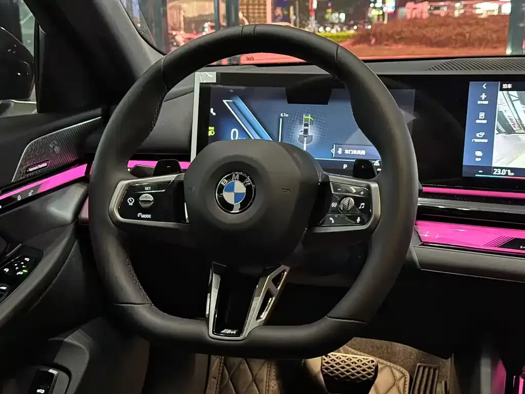 BMW 5 Series 2025 из CN, фото 10