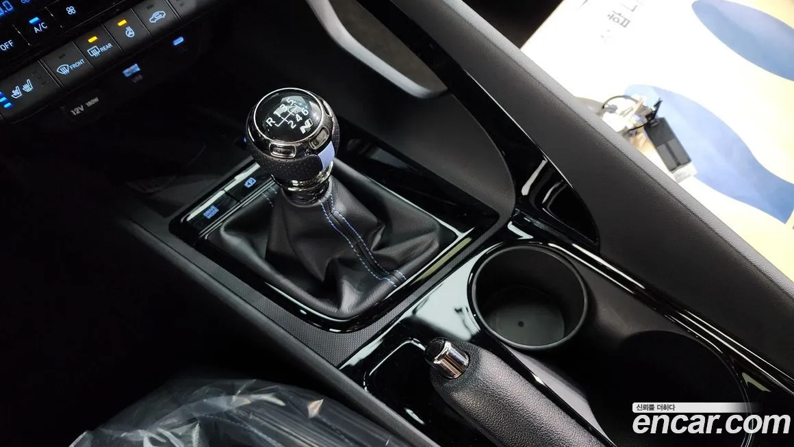 Hyundai AVANTE — фото 9