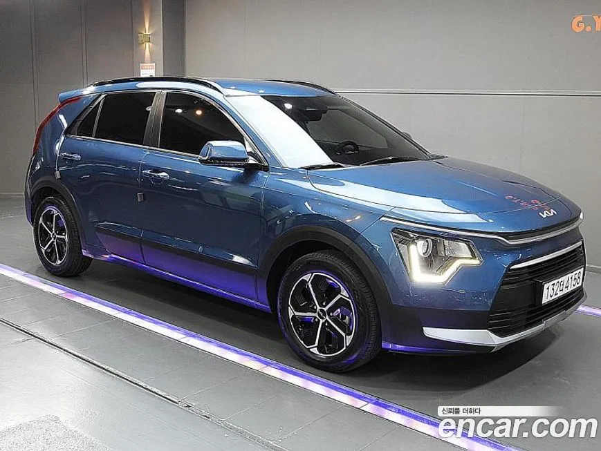 Kia Niro — фото 1