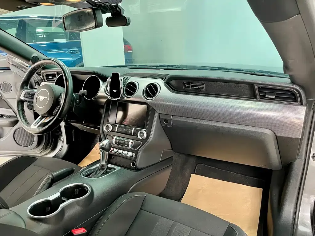 Ford Mustang 2022 из CN, фото 10