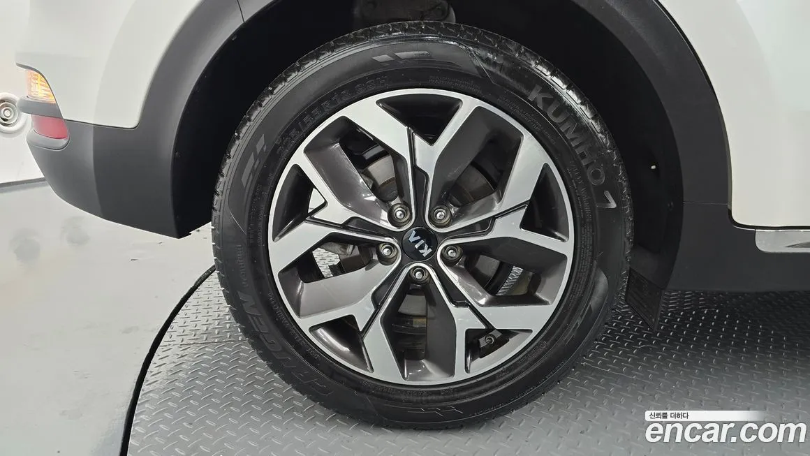 Kia Sportage — фото 5