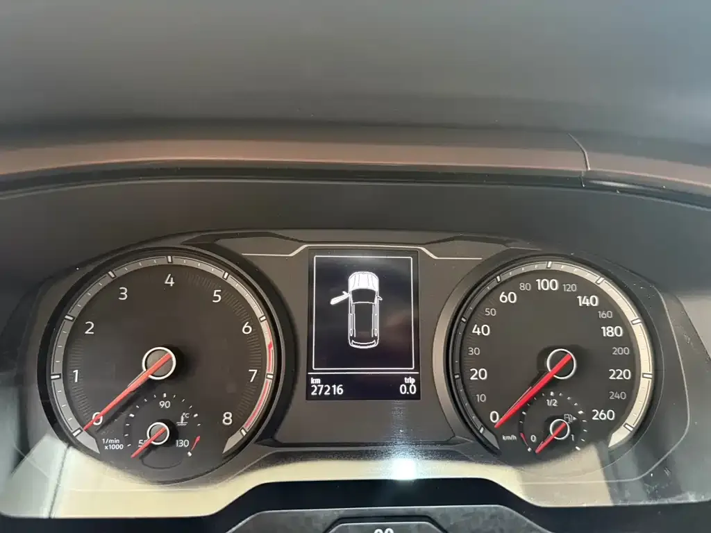 Volkswagen Tharu 2022 из CN, фото 10