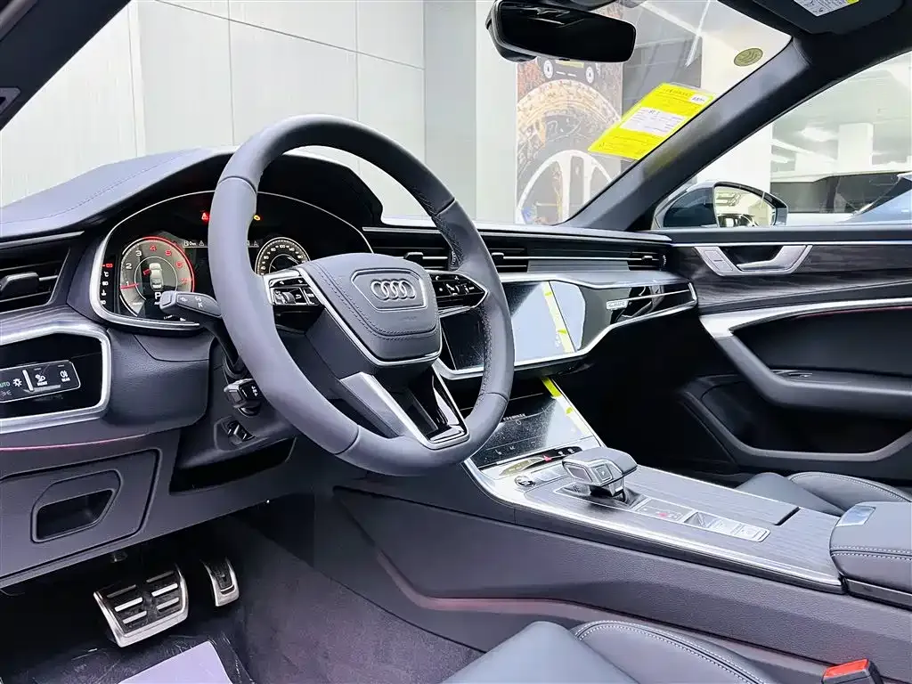 Audi A6L 2025 из CN, фото 8