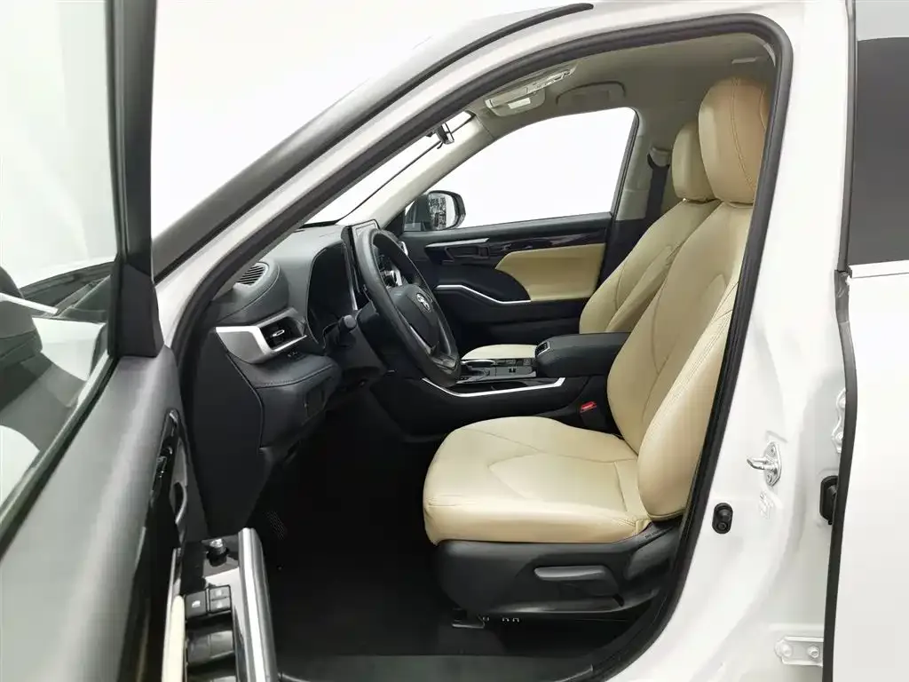 Toyota Highlander 2023 из CN, фото 10