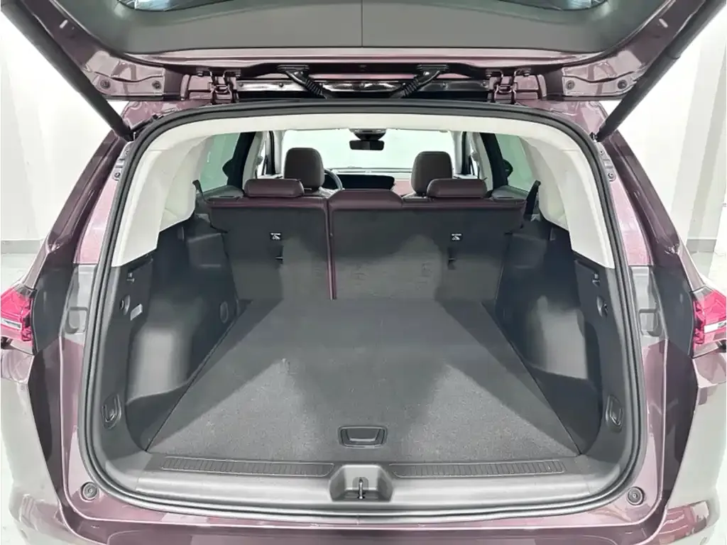 Buick Envision Plus — фото 6