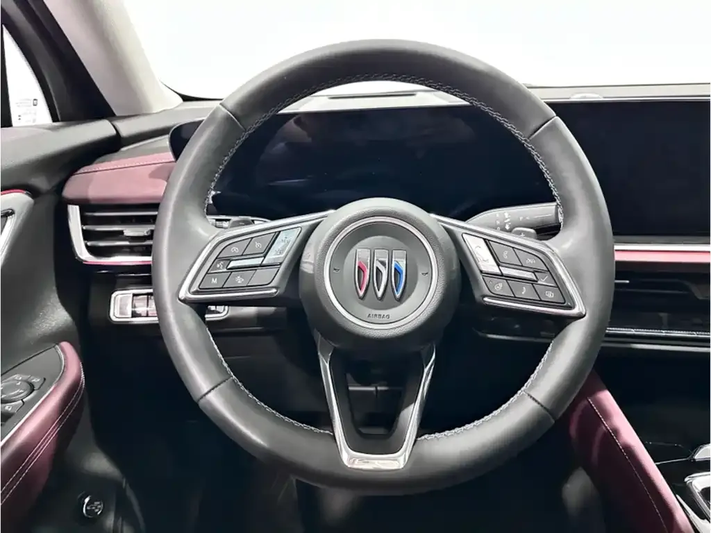 Buick Envision Plus — фото 9