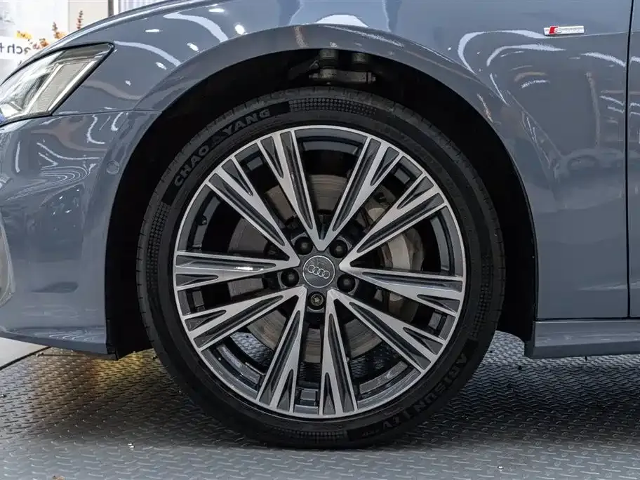 Audi A6L 2021 из CN, фото 8