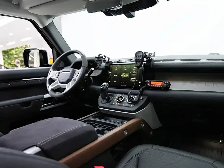 Land Rover Defender 2023 из CN, фото 10