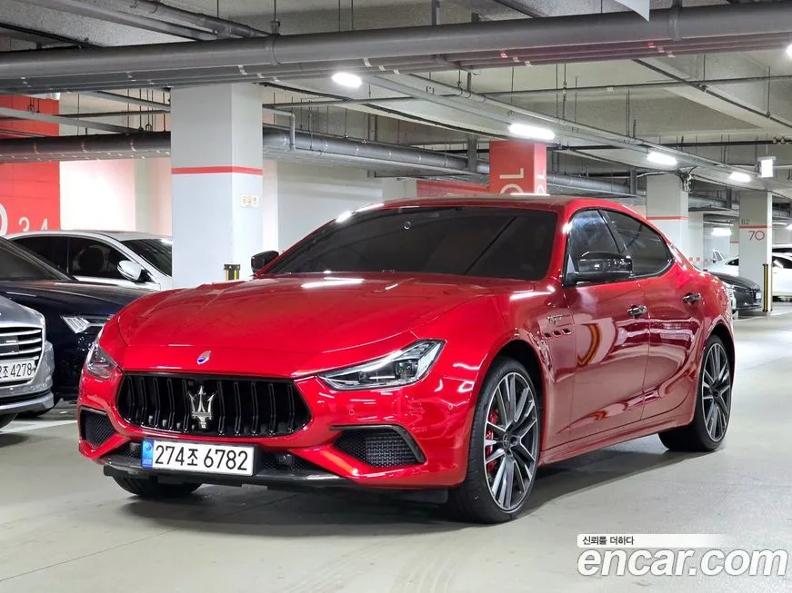 Maserati Ghibli — фото 1