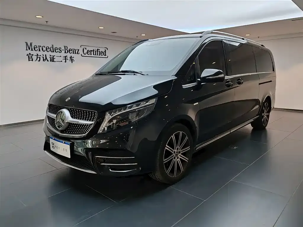 Mercedes-Benz V-Class 2024 из CN, фото 1