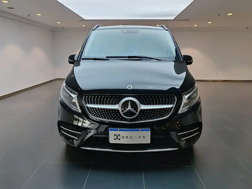 Mercedes-Benz V-Class 2024 из CN, фото 5