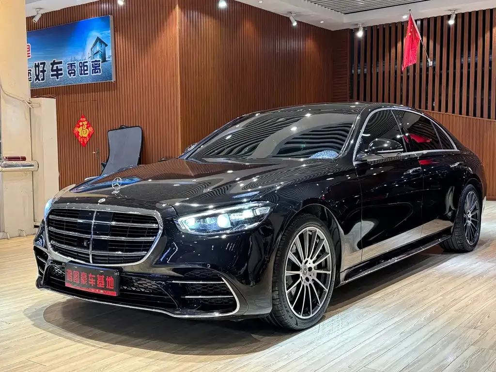 Mercedes-Benz S-Class — фото 1